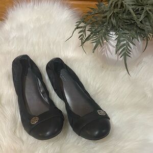 Coach New York: Slip On Women's LOGO Ballet Chelsea Flats Leather Cap Toe Shoes